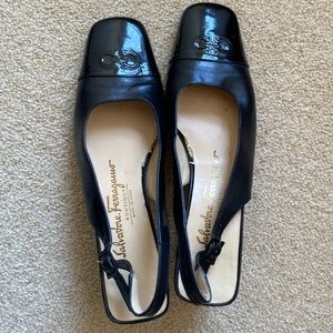 Ferrara o Black Slingback Pump size 7B